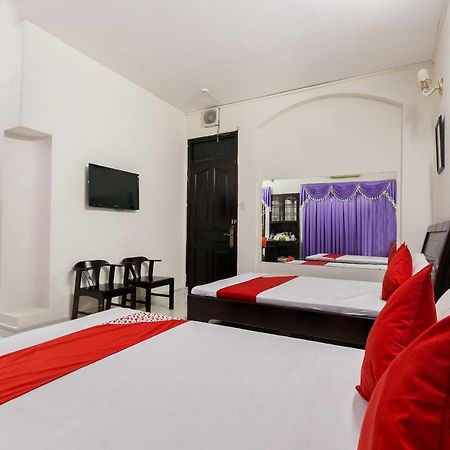 Oyo 486 Nhat Nhat Hotel Хошимин Экстерьер фото