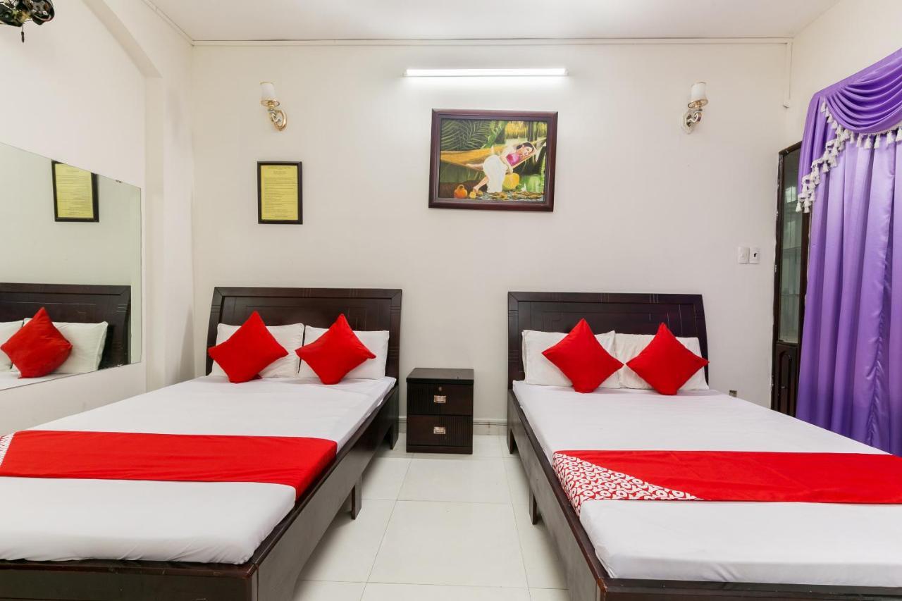 Oyo 486 Nhat Nhat Hotel Хошимин Экстерьер фото