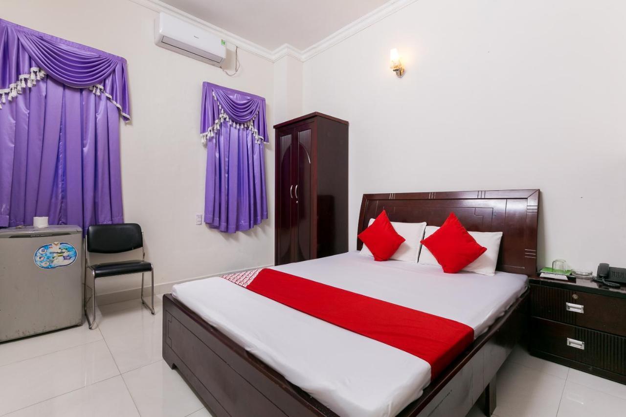Oyo 486 Nhat Nhat Hotel Хошимин Экстерьер фото